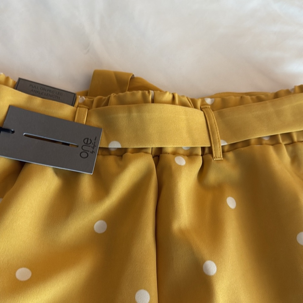 T.J.Maxx Mustard Trousers with Belt - Picture 5 of 5